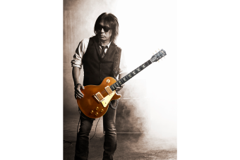 ギブソン・カスタムショップから、B’z松本孝弘の最新シグネチャー・モデル『TAK MATSUMOTO 1955 LES PAUL GOLDTOP』がリリース
