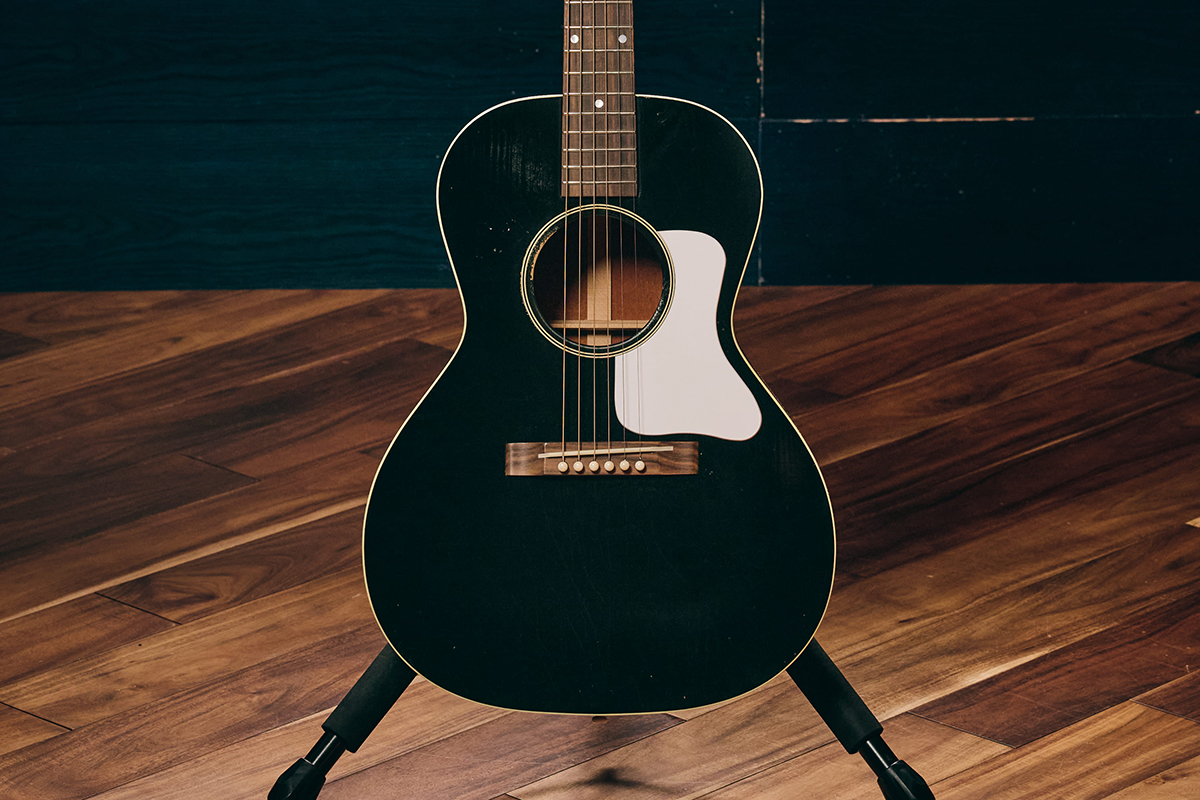 1933 L-00Light Aged Ebony