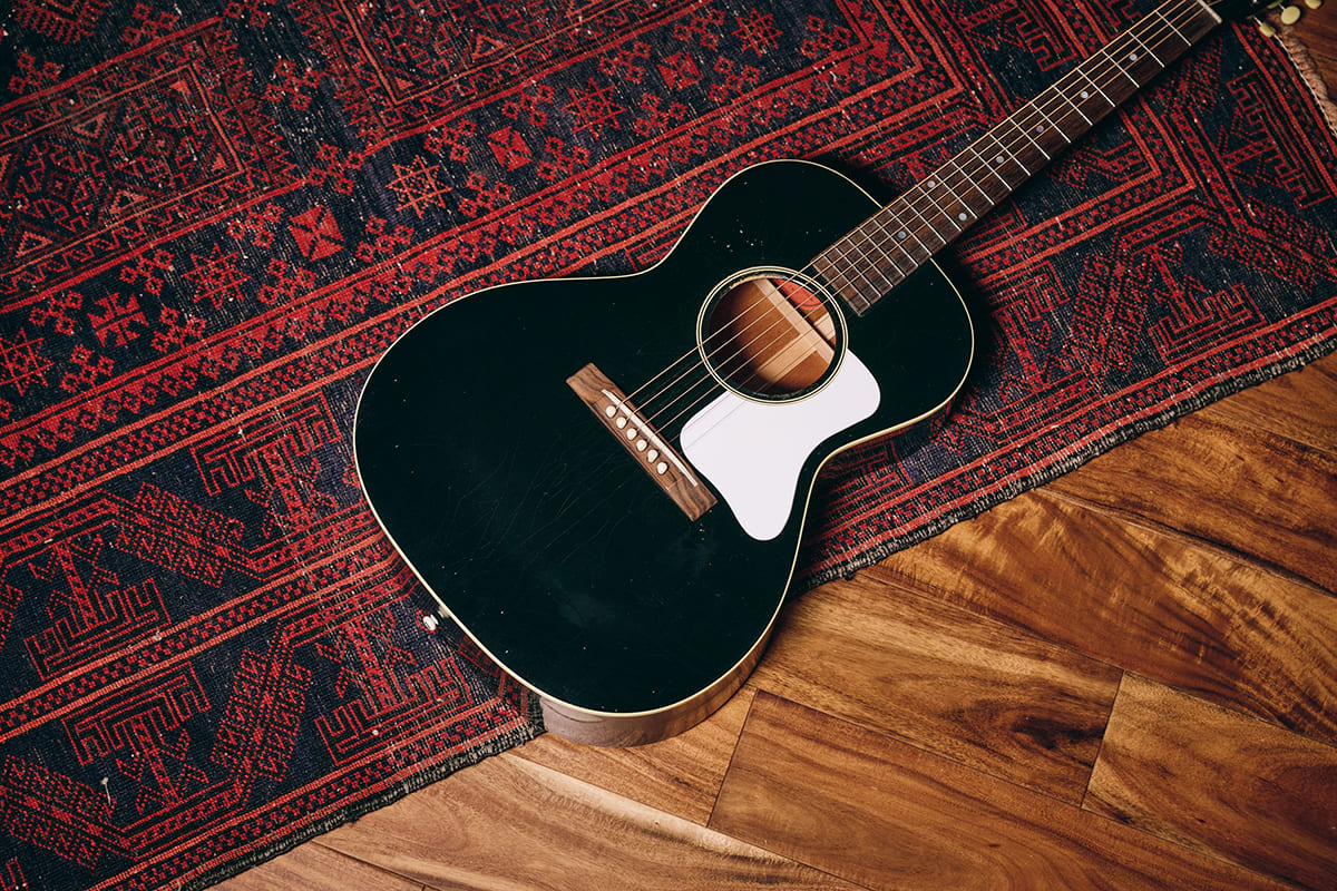 1933 L-00Light Aged Ebony