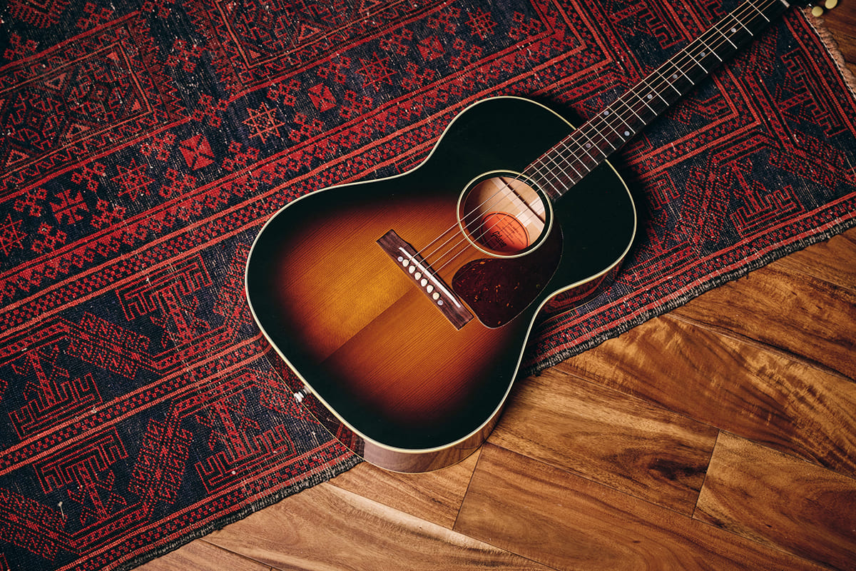 1942 Banner LG-2Vintage Sunburst